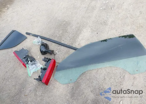 2011 Dodge Challenger z USA, uszkodzony, nr VIN 2B3CJ4DG1BH510981